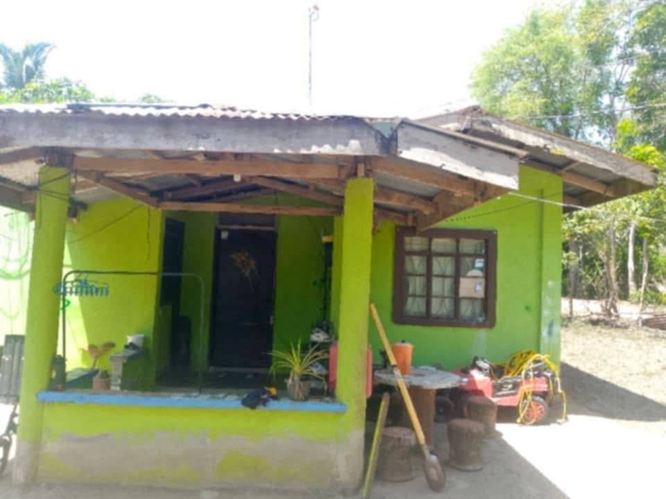 house and lot – photo 1