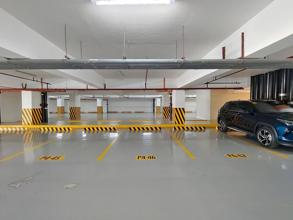 Sandbox Community Parking P-V01 for rent